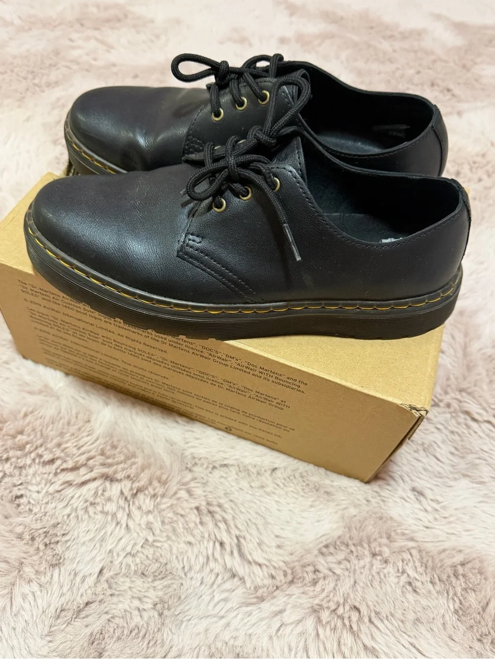 Black leather Dr. Martens 1461 Oxford shoes Brand New still in box!